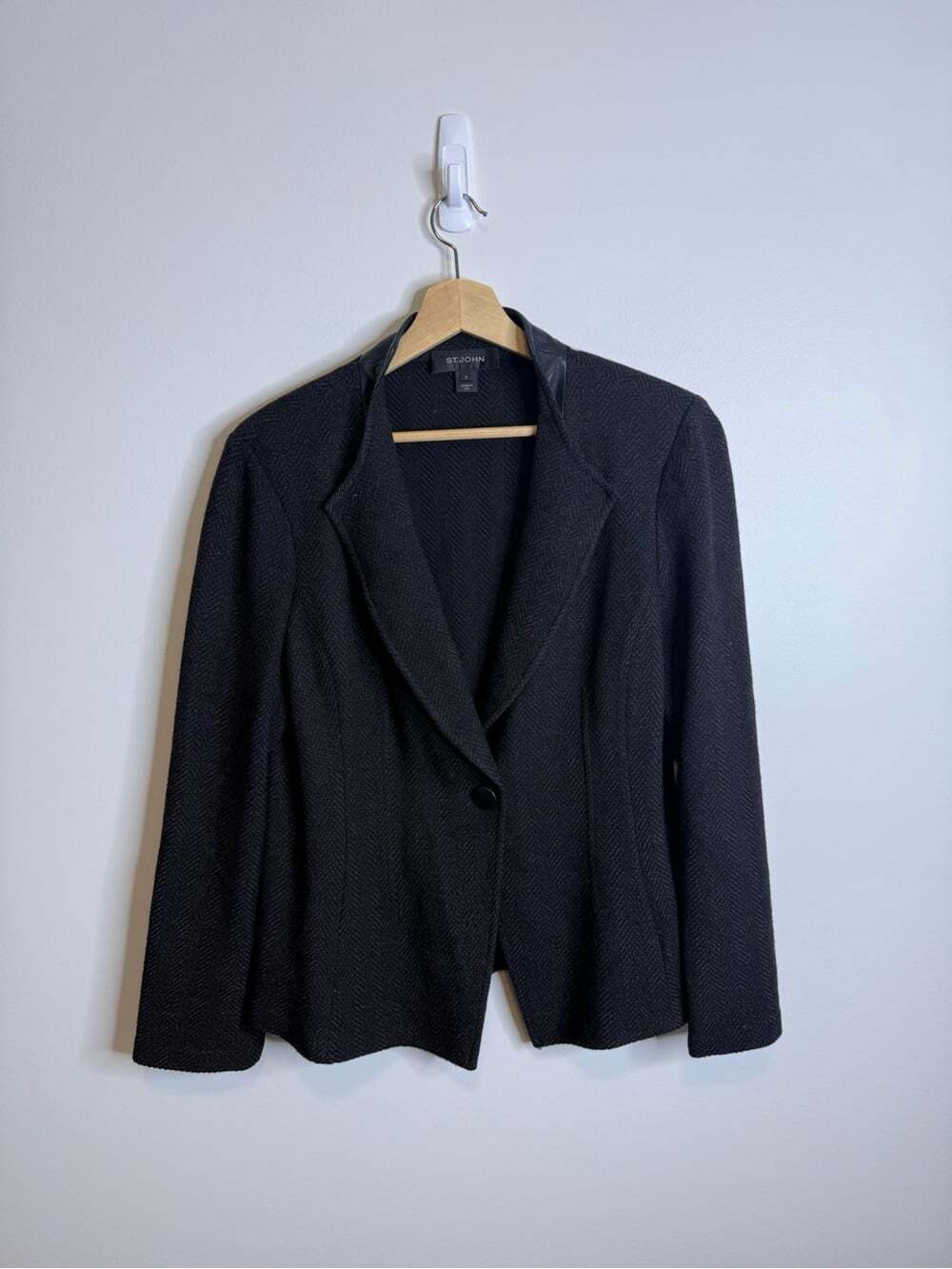 St. John Black Women's Single-Button Blazer size 12